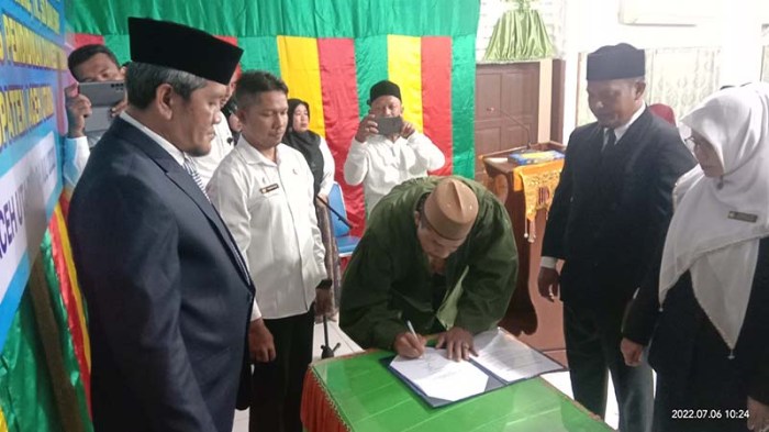 Ini Harapan Bupati Aceh Utara Dalam Pelantikan 65 Kepsek - SeputarAceh.id Siang Ini, Pemerintah Gelar Pertemuan Bahas Pulau Aceh-Sumut